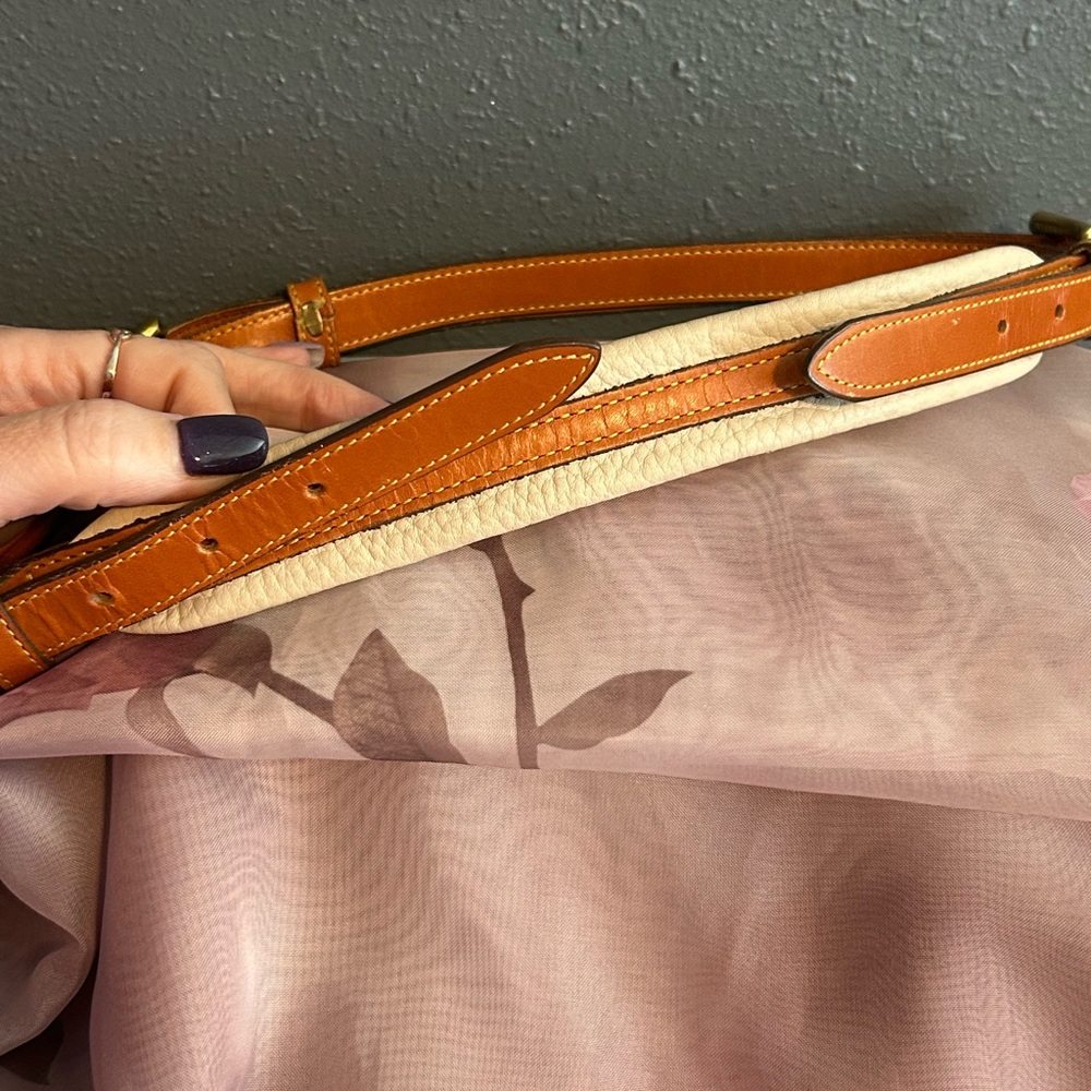 Vintage Dooney & Bourke All Weather Crescent Sac Hobo Shoulder Bag - Picture 14 of 14